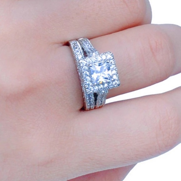 Jewelry - Sterling Silver Ring